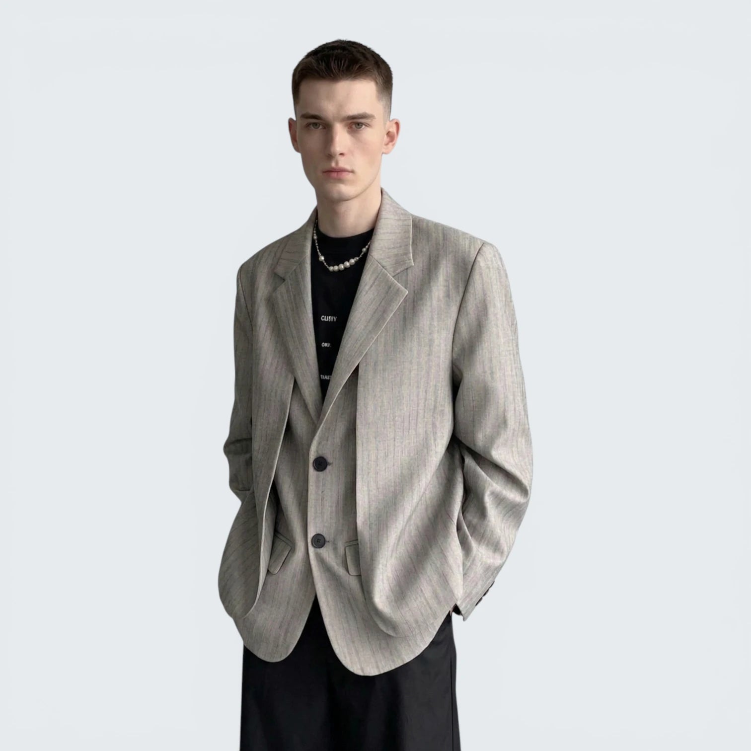 Veste de Costume à Rayures Fines – Design Innovant Effet Deux Pièces