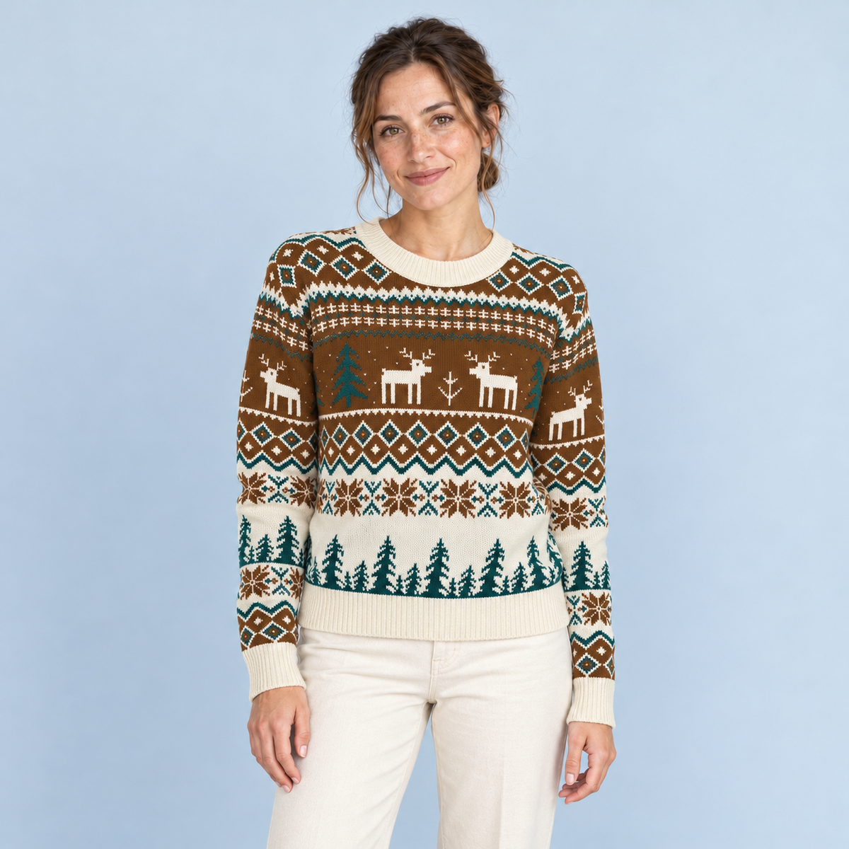 Pull de Noël marron porté de face