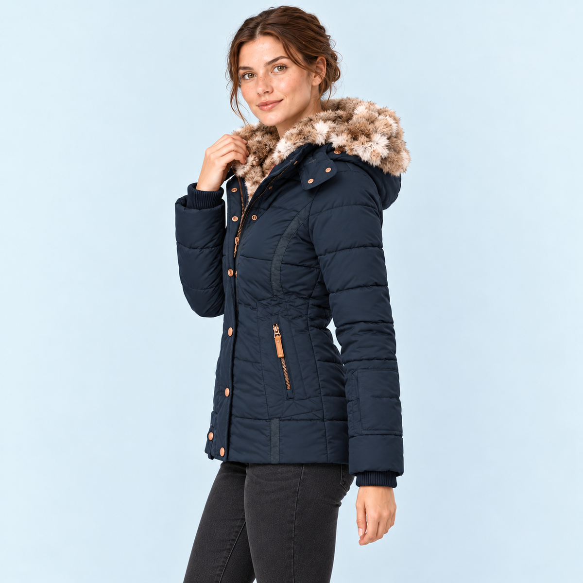 Doudoune femme cintrée à capuche — bleu-marine — vue profil