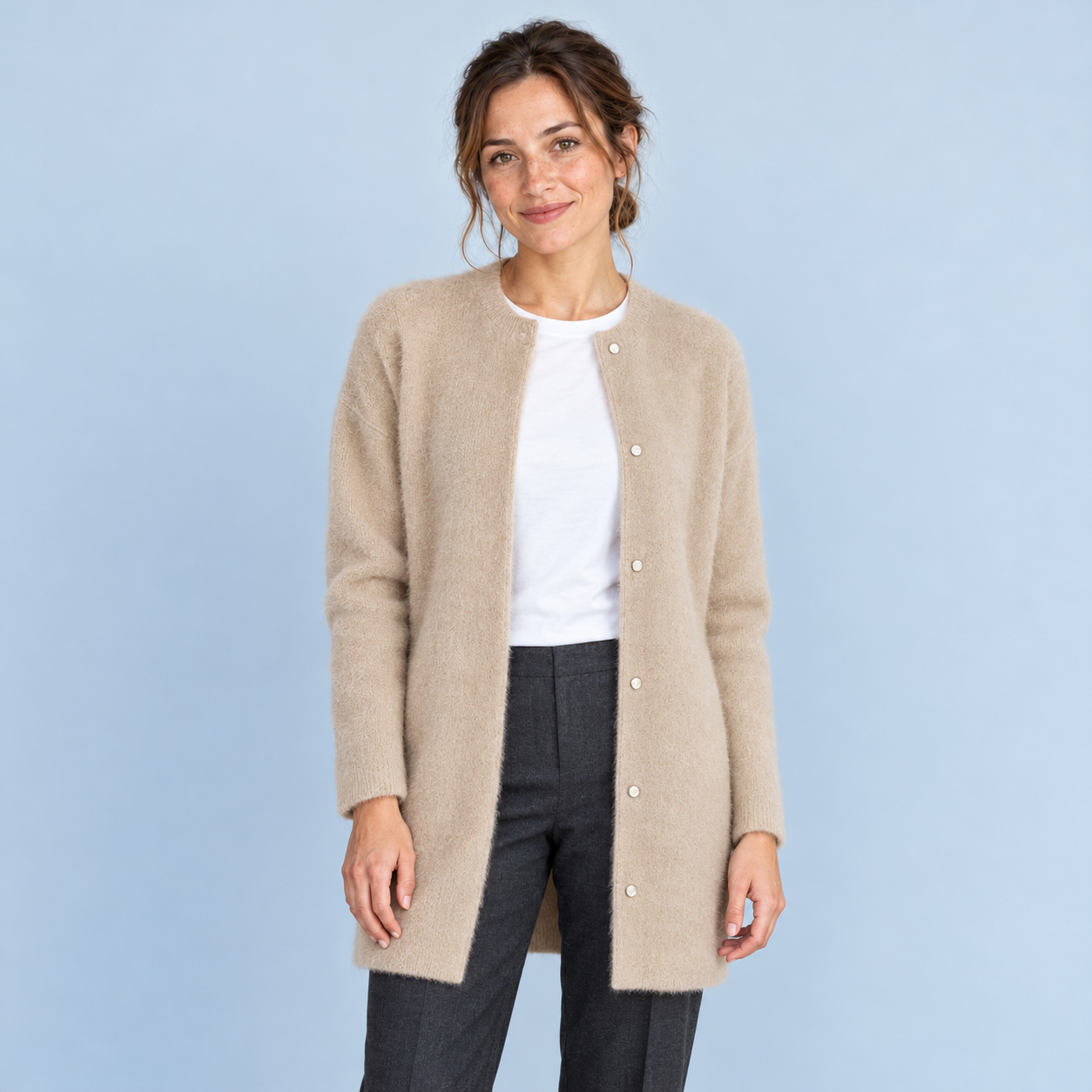 Veste à col rond Savrille — beige, vue de face avec mannequin