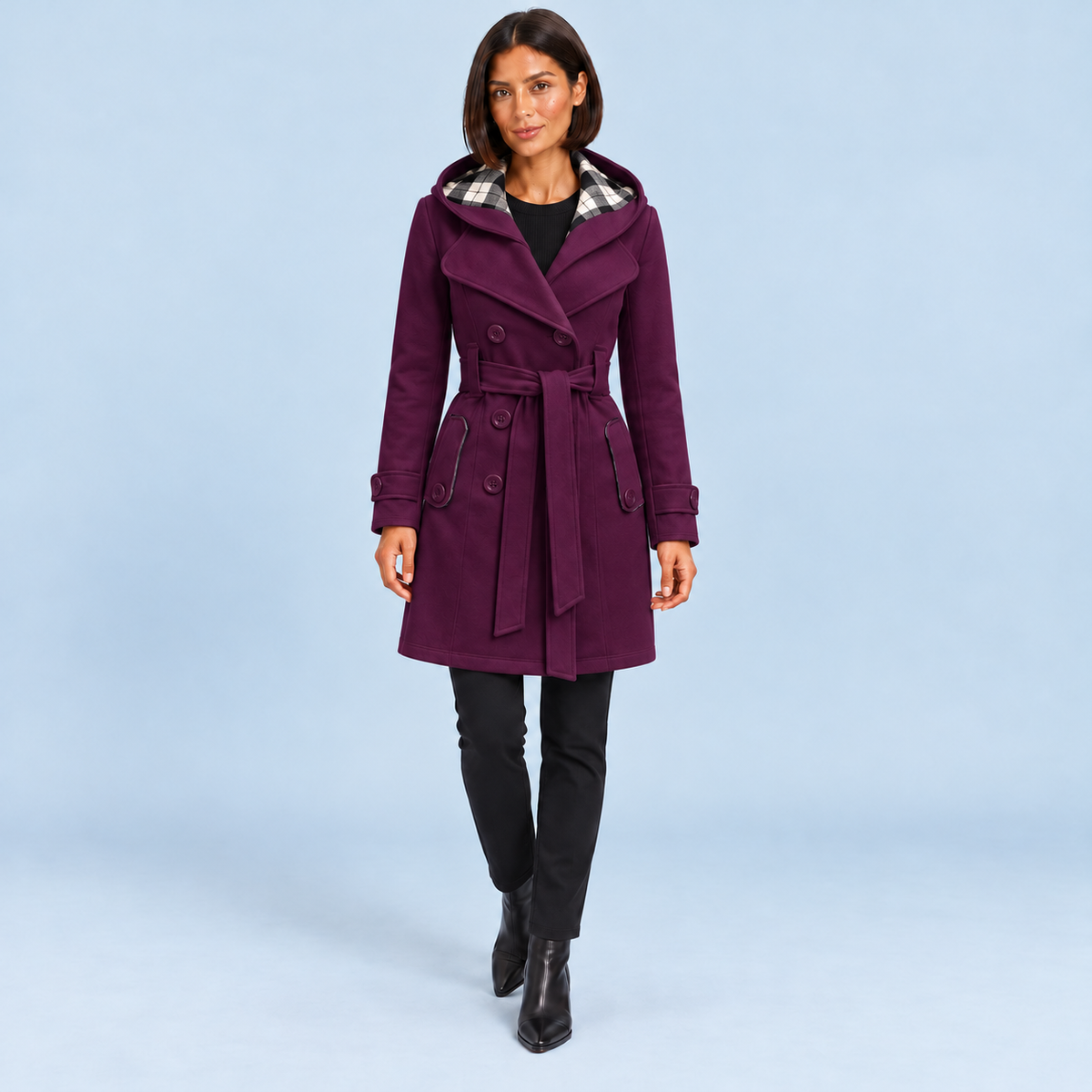 Manteau croisé femme violet à capuche et ceinture, vue de face