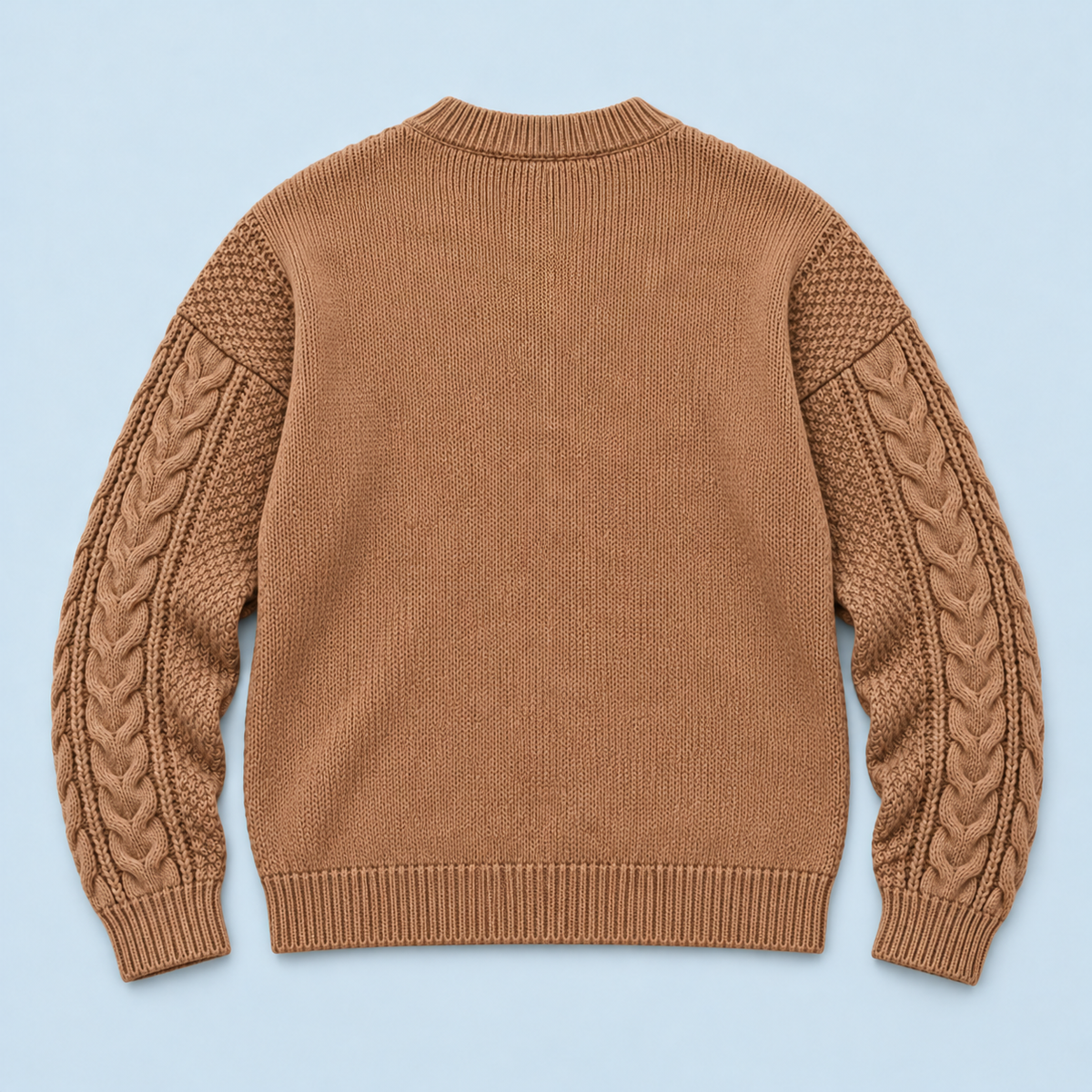 Pull ample homme marron posé à plat au sol, dos reconstitué — détails à vérifier