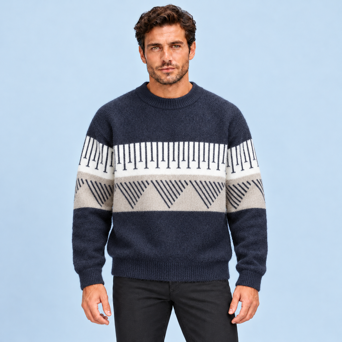 Pull homme en maille à motif géométrique et col rond — bleu marine face