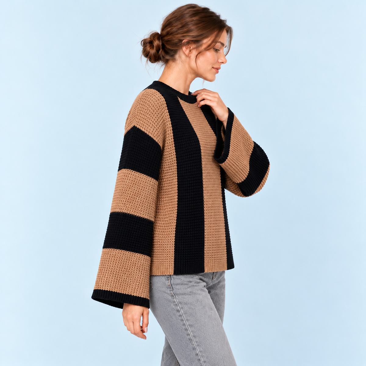 Pull femme rayé à manches larges marron et noir — profil