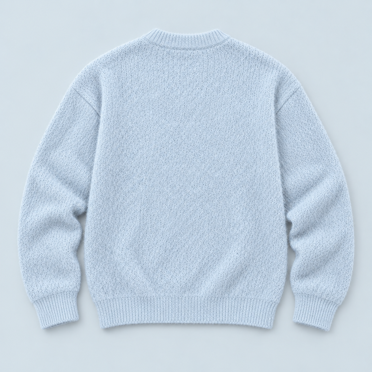 Pull homme en maille duveteuse à motifs géométriques — bleu-clair-plat-dos — dos reconstitué — détails à vérifier