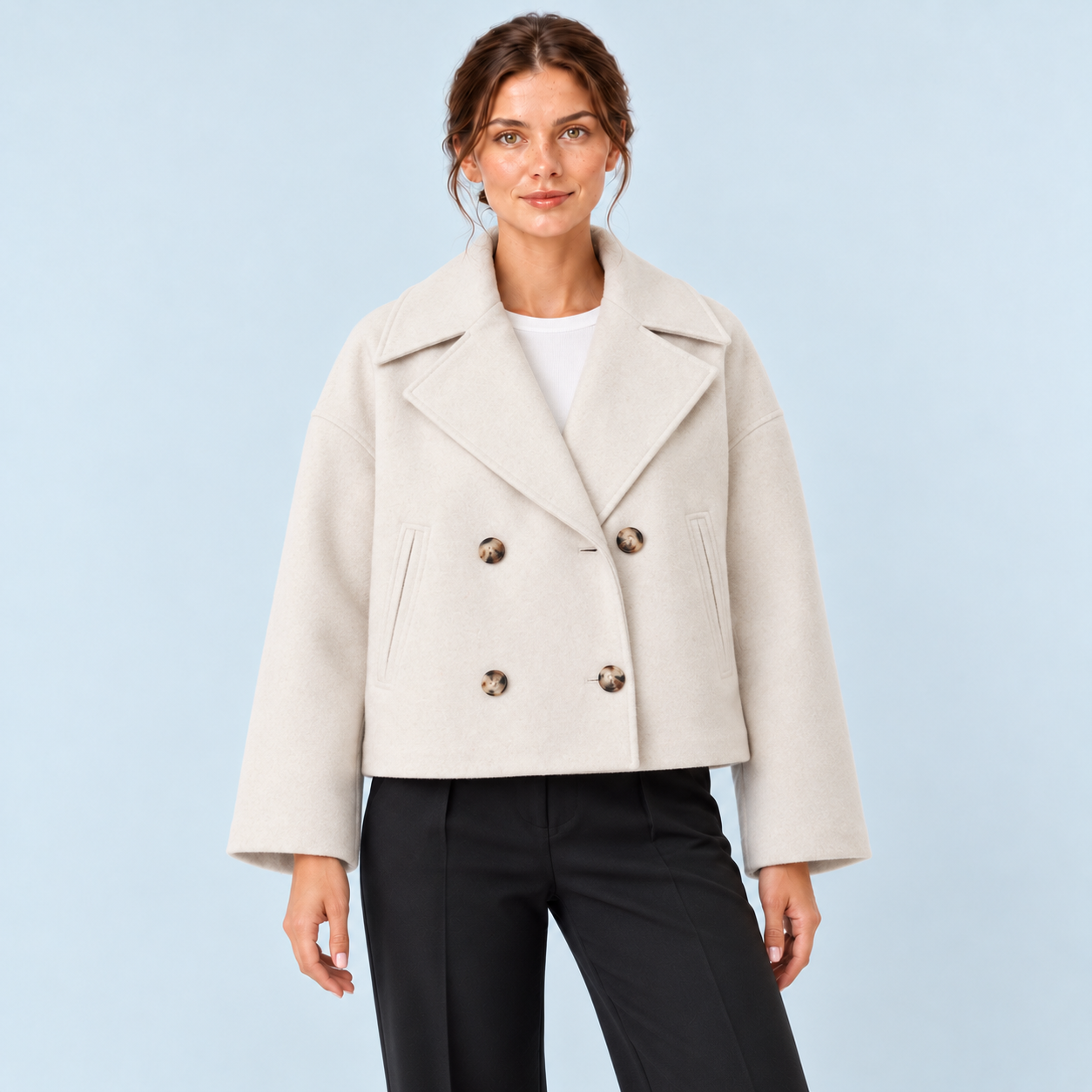 Veste courte femme à double boutonnage et col revers — creme — face