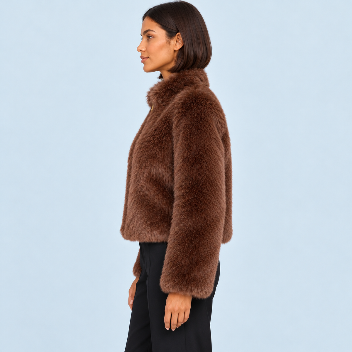 Veste courte femme en fausse fourrure à col montant — marron — profil