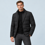 Veste homme matelassée noire à revers, vue de trois quarts sur modèle D