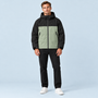 Veste unisexe à capuche et poches zippées — Noir et vert sauge - porté homme